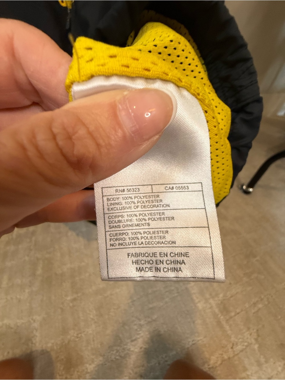 Nike Black and Yellow Livestrong Hooded Windbreaker Jacket - Picture 10 of 11